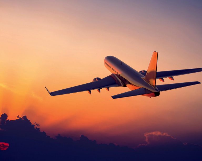 El arribo de turistas extranjeros por vía aérea aumentó 7,4%