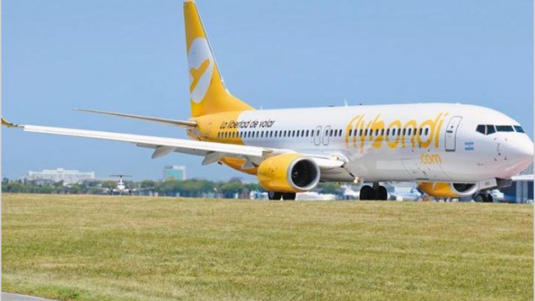 Flybondi transportó casi 700 mil pasajeros en 9 meses