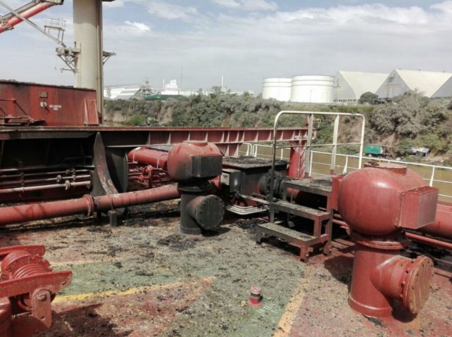 Puerto San Martín: Se incendió zona de embarque de cerealera, pero se desconocen los motivos