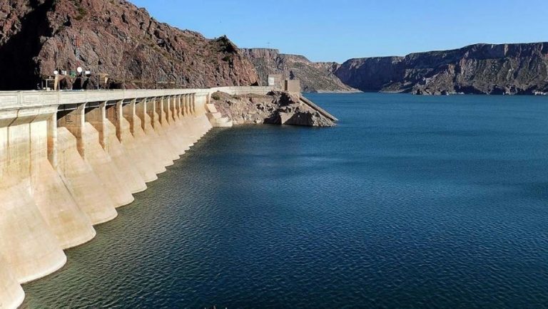 La Pampa y Mendoza se reúnen por obras en el Río Atuel