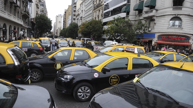 CABA: Aumenta el taxi un 17,7%