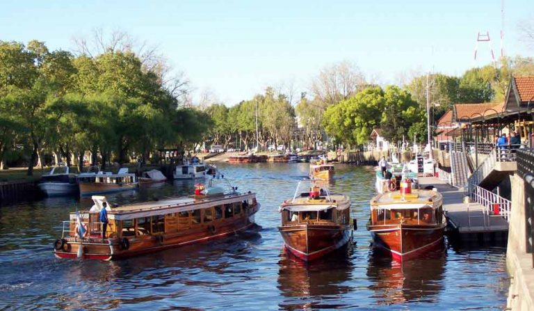 Sin transporte fluvial en el delta por reclamo sindical
