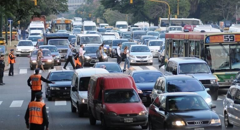 Apelan el fallo que declara inconstitucional la extensión del estacionamiento medido