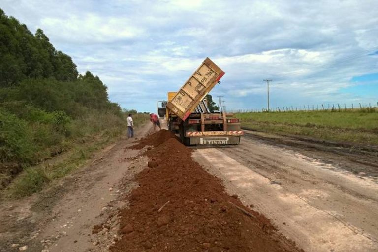 Entre Ríos: Destinan $15 millones para recuperar caminos