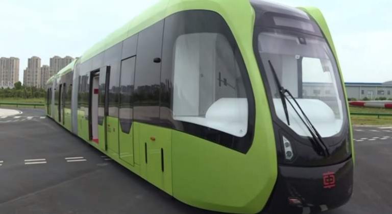 China: Avanza la implementación del transporte público sin conductor