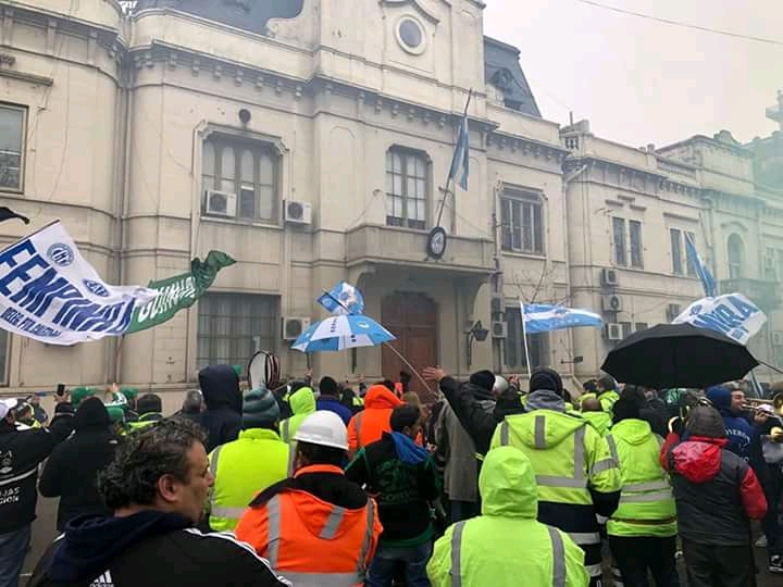 La FeMPINRA exigió personalmente a la AGP la intervención en el conflicto portuario