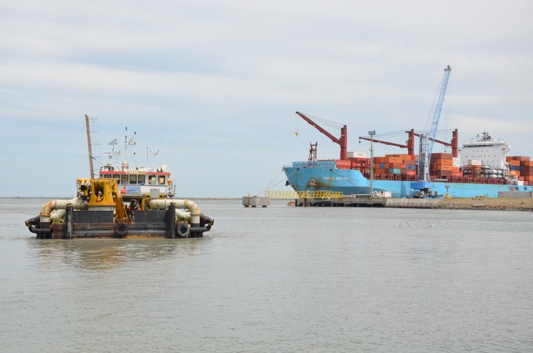Puerto Bahía Blanca: Reducen tarifas para las operaciones