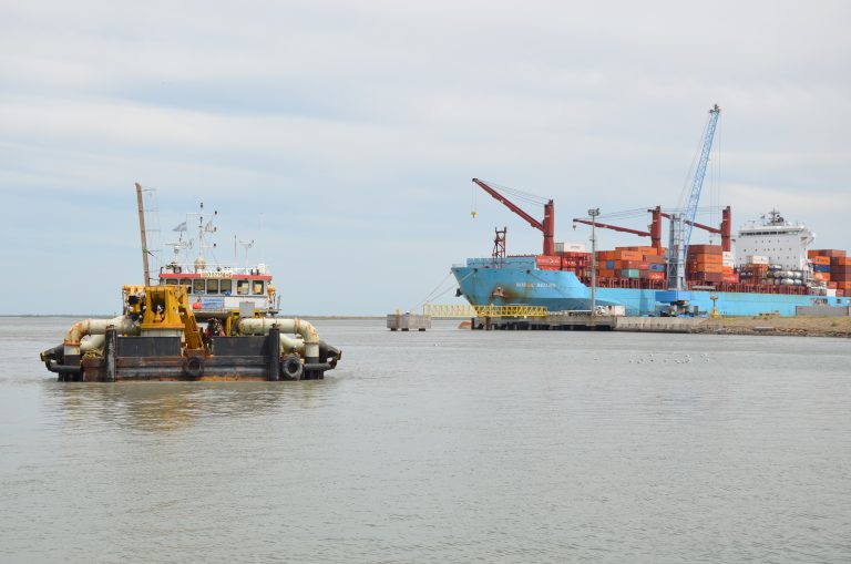 Puerto Bahía Blanca: Reducen tarifas para las operaciones