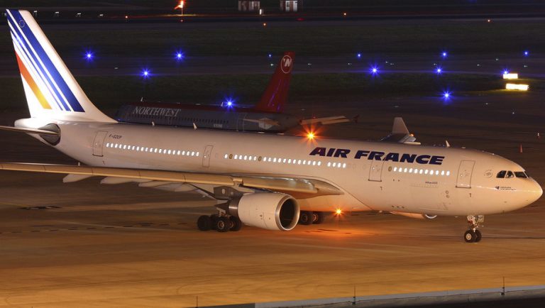 Sindicatos de Air France quieren un líder francés