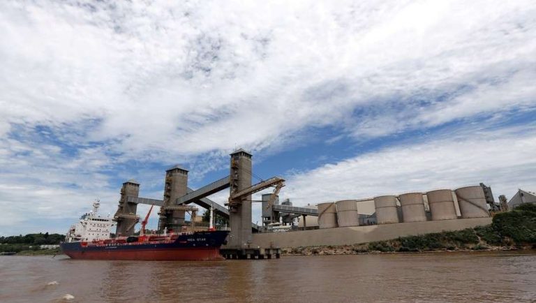 La bajante del río Paraná complica la logística y hace subir los costos