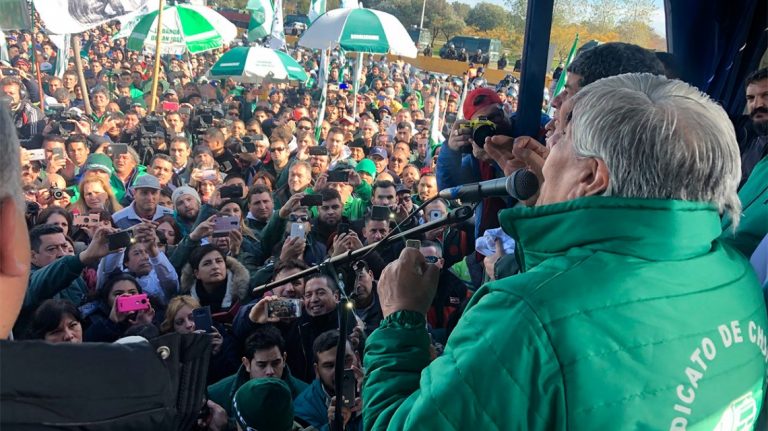 Manifestación de Camioneros por multa de Trabajo