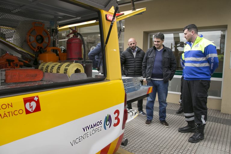 Vicente López: Nuevos equipamiento para Bomberos Voluntarios