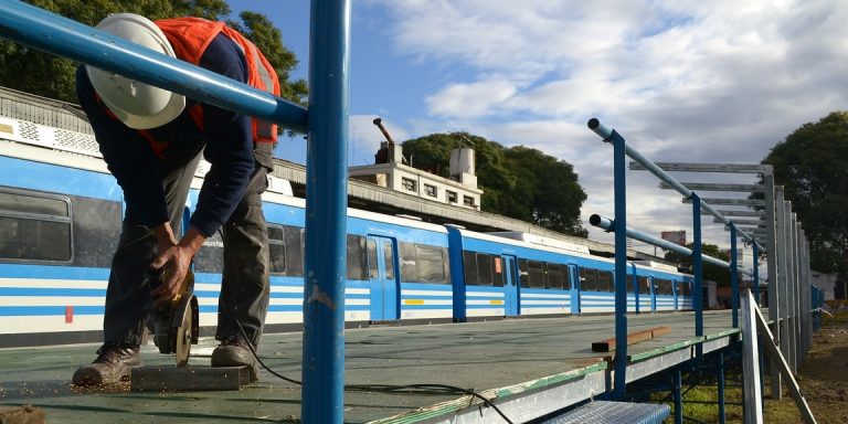 Se inauguró el nuevo andén de la estación Liniers