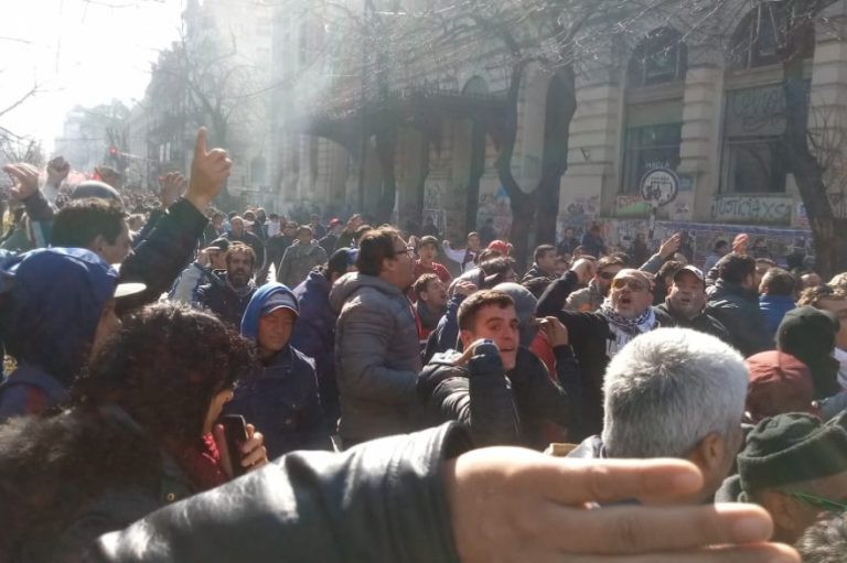 Trabajadores del Astillero Río Santiago toman la planta