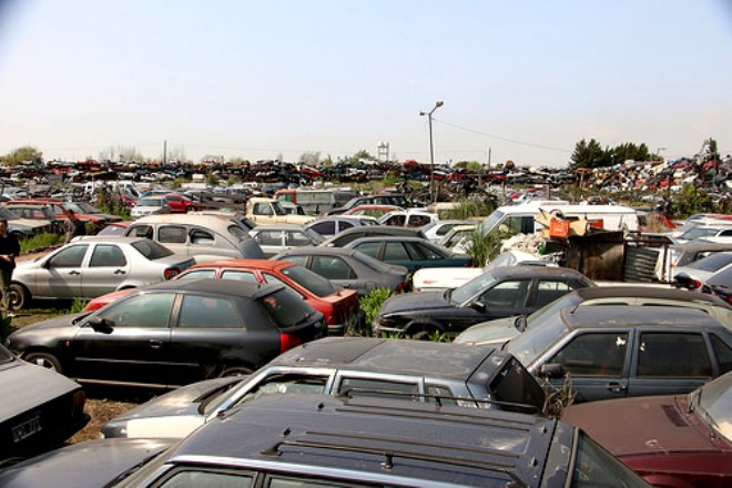 Compactarán 891 vehículos en Vicente López