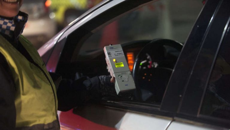CABA: inhabilitarán la licencia a conductores positivos tras el test de alcoholemia