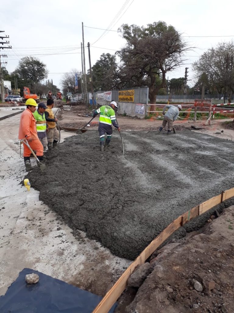 Moreno: Avanzan los trabajos de pavimentación en La Reja