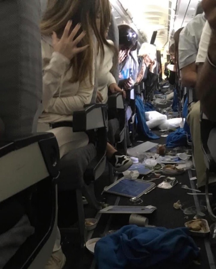 Una turbulencia en vuelo de Aerolíneas dejó 15 heridos