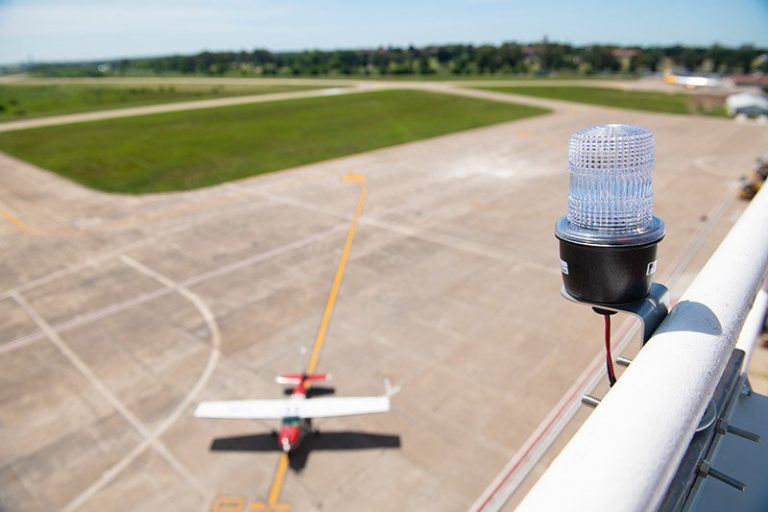 Habilitan nuevo sistema de detección de rayos en aeropuertos