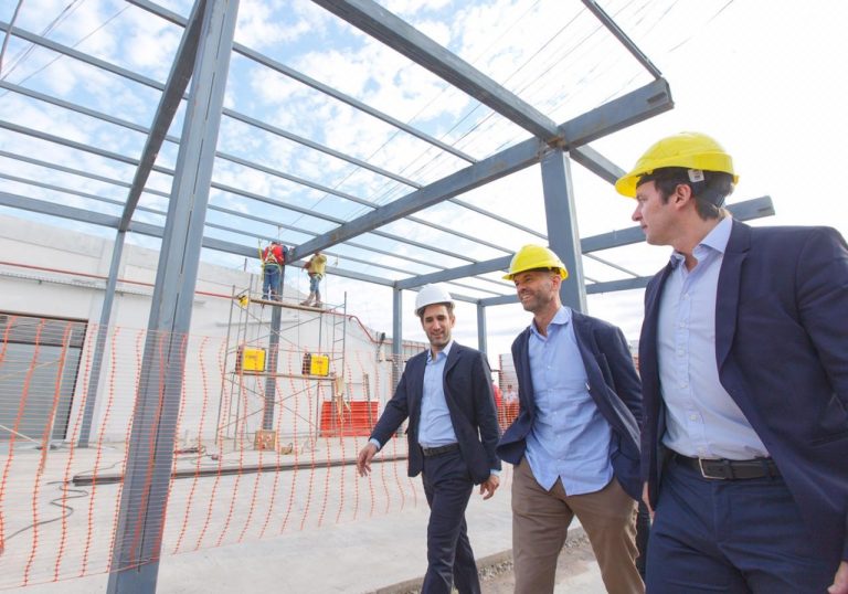 Dietrich recorrió las obras de infraestructura en San Juan