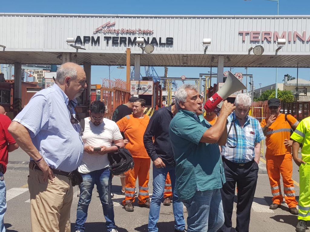 Roberto Coria (Guincheros) en Asamblea 