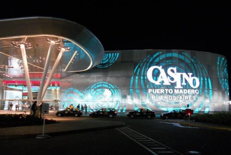Casino flotante: El SOMU se movilizó por reapertura de paritarias
