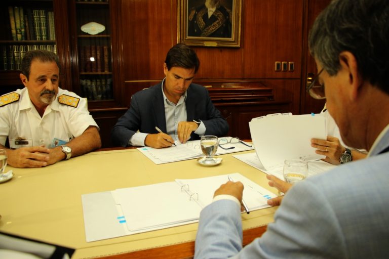 Puerto de Mar del Plata: Desguazarán 20 buques y recuperarán 120 metros de amarre
