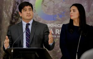 Carlos Alvarado, Presidente de Costa Rica junto a Andrea Centeno, Presidenta de JAPDEVA