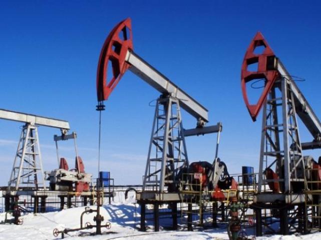 Empresas y provincias piden congelar el precio de la nafta