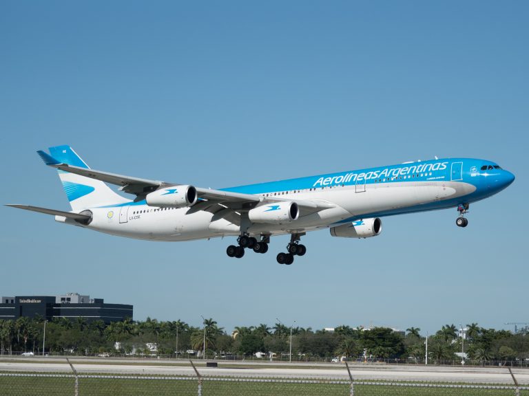 Aerolíneas anuncia la programación para el verano 2022