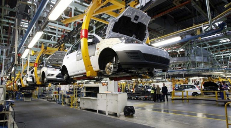 La producción automotriz cayó un 17,7%