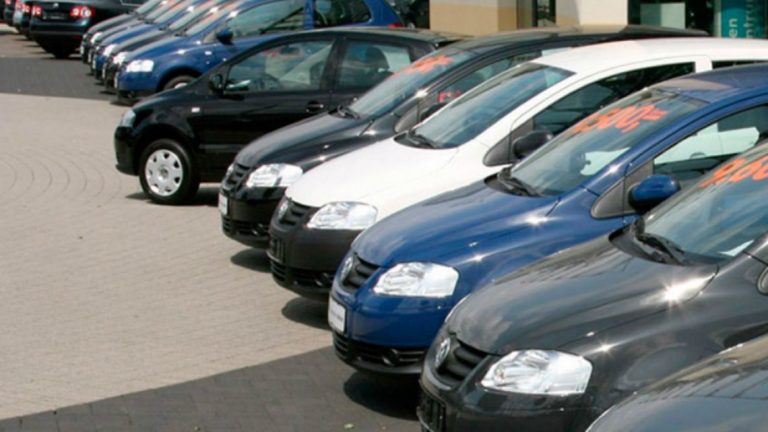 Cayó la venta de autos usados en abril