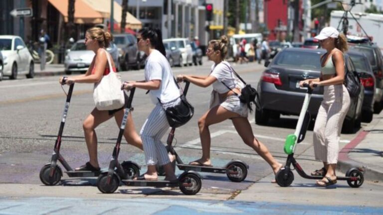 Regulan el uso de monopatines y patinetas eléctricas en la vía pública