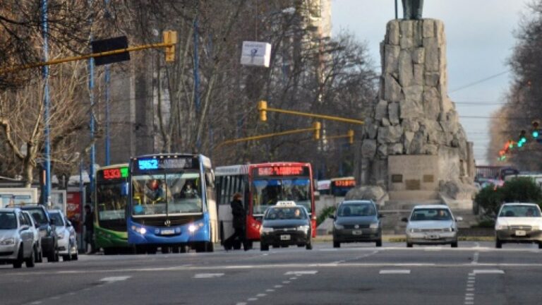 Ya circula el transporte interurbano en la costa atlántica bonaerense