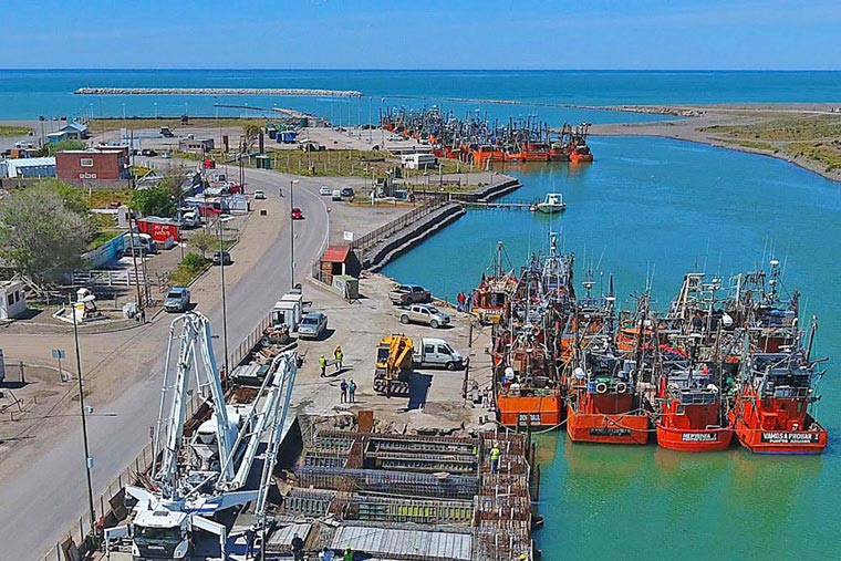 Transporte y  Chubut acordaron realizar el dragado del puerto de Rawson