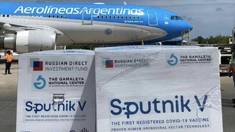 Esta tarde llegará el vuelo con 500 mil dosis de Sputnik V al país