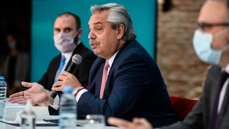 Alberto Fernández llamó a incrementar exportaciones del sector automotriz