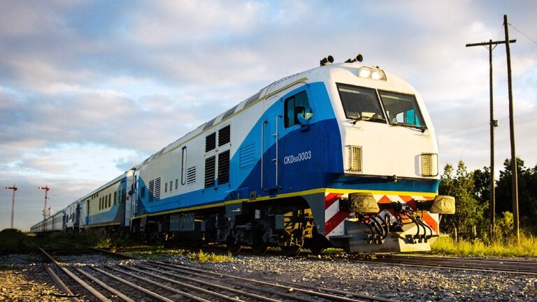 Habilitan la venta de pasajes de trenes de larga distancia