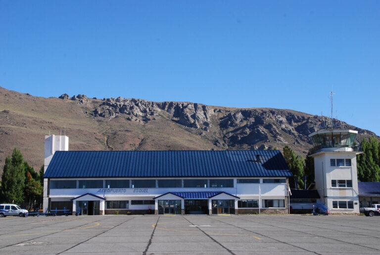 Reinician las obras de ampliación y modernización en el aeropuerto de Esquel