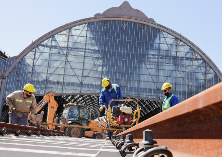 Avanzan las obras de la parrilla de vías de Retiro en la línea Mitre