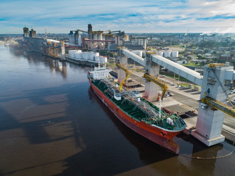 Necochea: el puerto de Quequén comercializó al exterior más de 7,5 millones de toneladas de granos durante 2021
