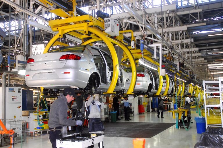 La producción nacional de autos creció 69% durante 2021