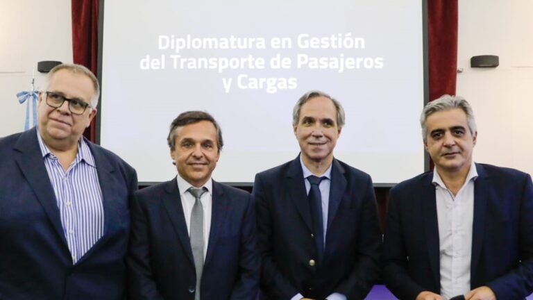 Rosario: presentaron la diplomatura en Gestión del Transporte de Cargas y Pasajeros
