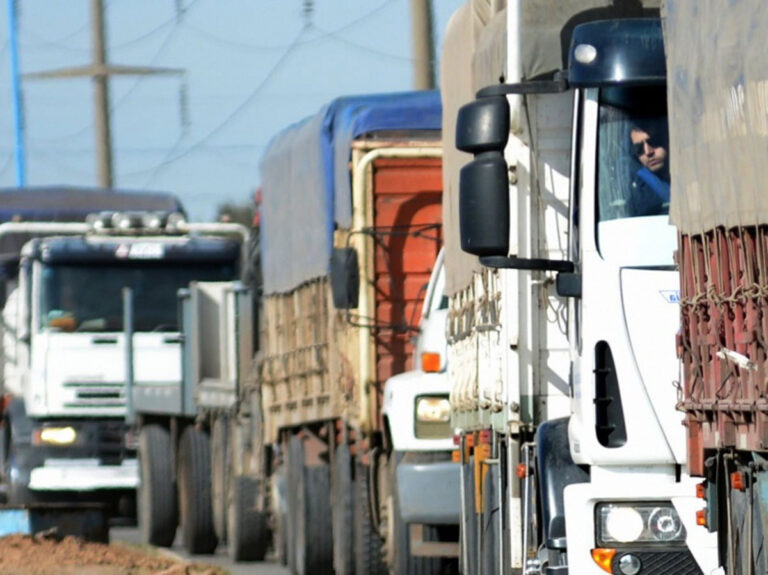 El fin de semana largo habrá restricción de camiones en rutas nacionales