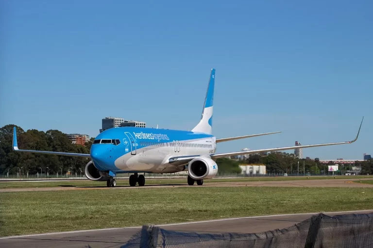 Aerolíneas Argentinas lanza pasajes en cuotas sin interés para viajar hasta el 31 de agosto