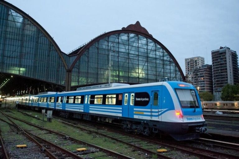 Trenes Argentinos oficializó el incremento de los tiempos de espera en el Ferrocarril Mitre