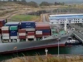 Canal de Panamá: un accidente provocado por un piloto interrumpió la vía interoceánica