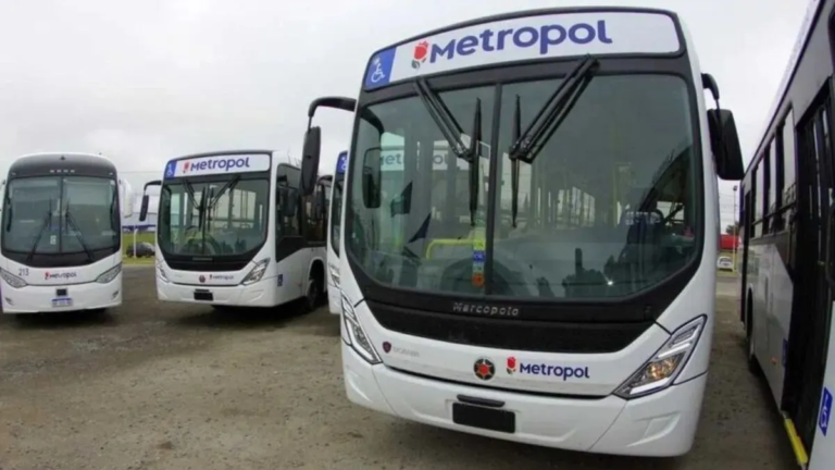 Metropol levanta el paro a las 0 horas tras acordar mesa de negociaciones con el gobierno provincial