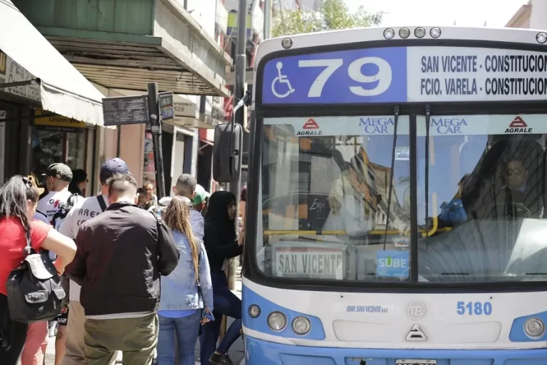 El sábado aumenta el transporte público en el AMBA