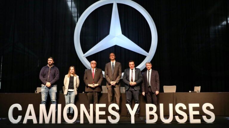 Mercedes-Benz Camiones y Buses anunció una inversión millonaria en Argentina